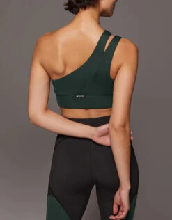 Front Page -J.Lindeberg Shop 2693437