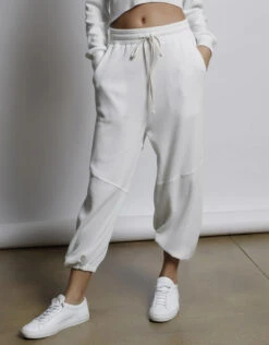 Twenty Montreal Everest Thermal Baggy Sweat Pants -J.Lindeberg Shop 485078