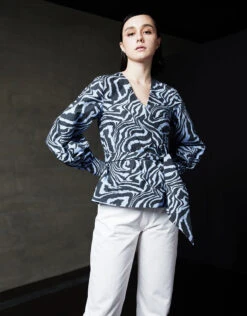 Ganni V-neck Tiger-print Cotton Wrapped Shirt Top -J.Lindeberg Shop 68238