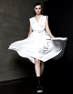 Ulla Johnson Maysha V-neck Pleated Asymmetric Midi Dress -J.Lindeberg Shop 68395