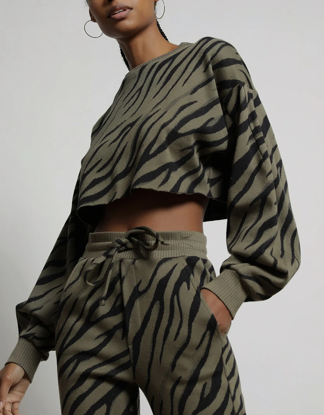 Twenty Montreal Bali Tiger Hyper Reality Knit Balloon Sleeve Cropped Top 2 Twenty Montreal Bali Tiger Hyper Reality Knit Balloon Sleeve Cropped Top - Image 2