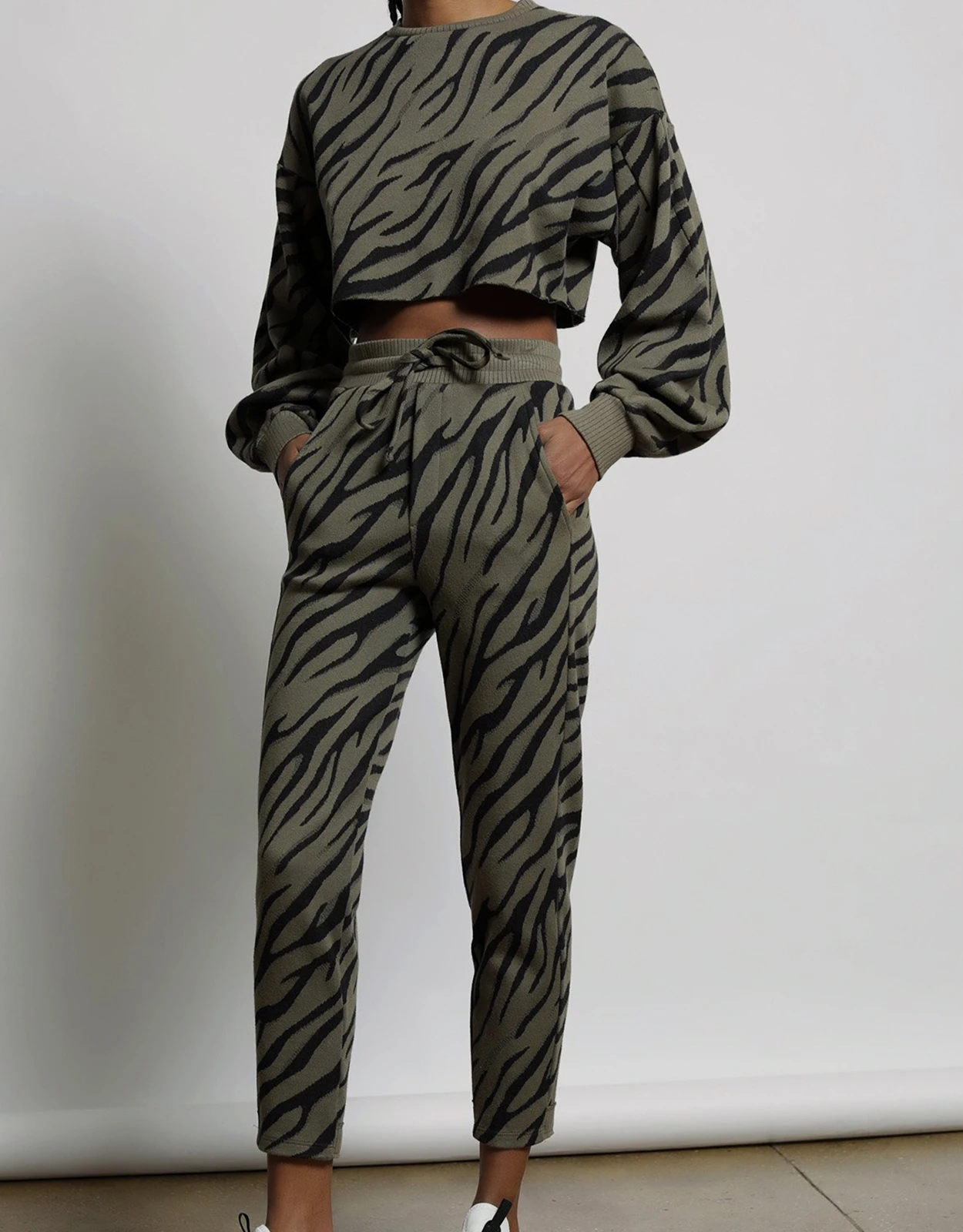 Twenty Montreal Bali Tiger Hyper Reality Knit Balloon Sleeve Cropped Top 4 Twenty Montreal Bali Tiger Hyper Reality Knit Balloon Sleeve Cropped Top - Image 4