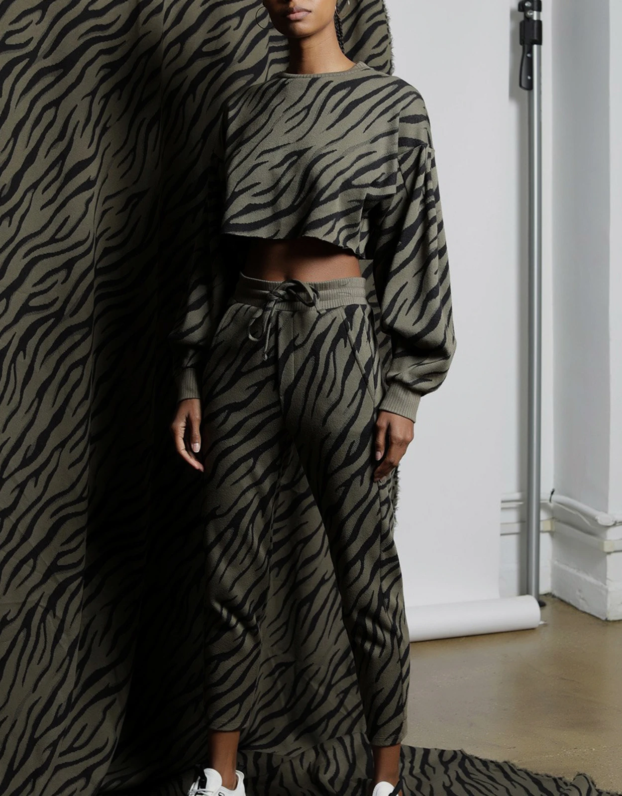 Twenty Montreal Bali Tiger Hyper Reality Knit Balloon Sleeve Cropped Top 6 Twenty Montreal Bali Tiger Hyper Reality Knit Balloon Sleeve Cropped Top - Image 6